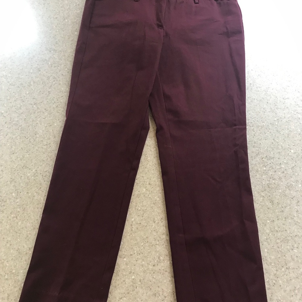 New with tag Worthington burgundy ankle work pant